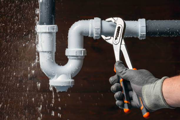 Professional Plumbing technician working in Helix, OR